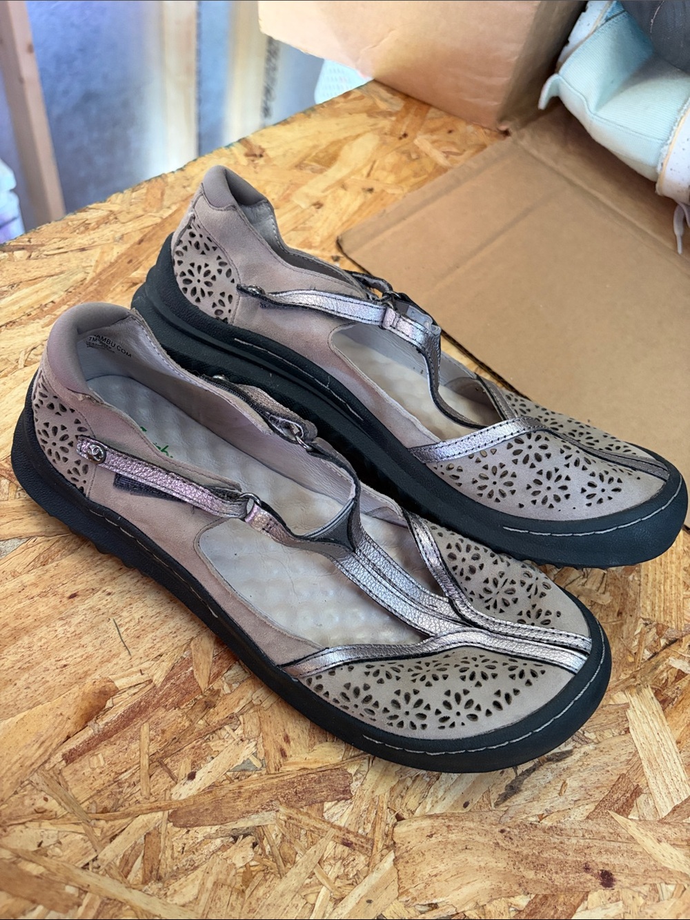 Jambu Women's Relaxed Foam Taupe Laser-Cut T-Strap Flats with Metallic Trim